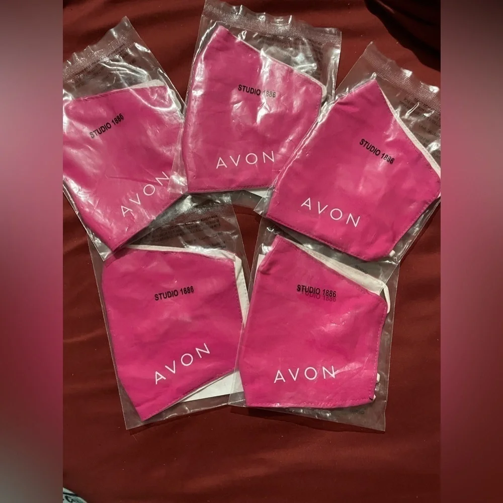 😷 2- AVON FACE MASKS Fashion With Filter Pocket Limited Edition Rare Old Stock